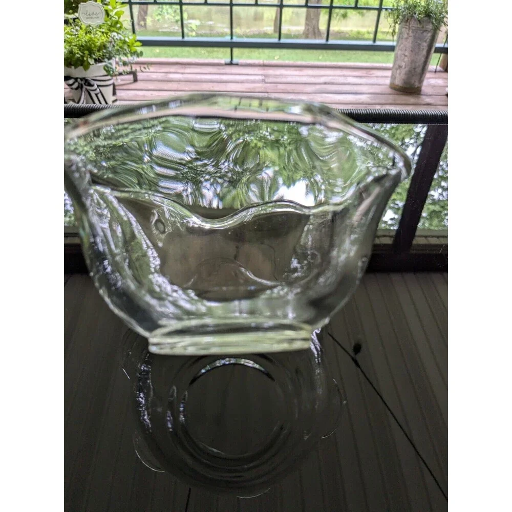 Vintage Clear Glass Dip/Dessert Bowl Yellow Tint Scalloped Edges MCM 5.25 inch